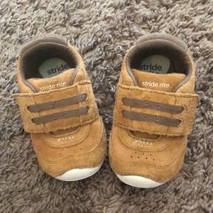 Stride Rite brown suede shoes